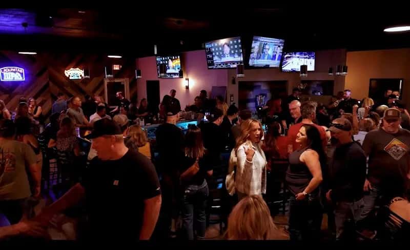 Jan's Lounge — venue photo 3