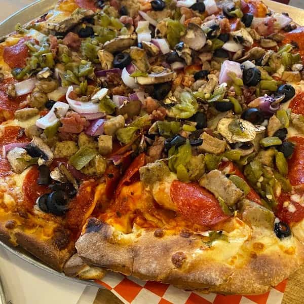 Urban 360 Pizza Grill and Tap House — venue photo 3