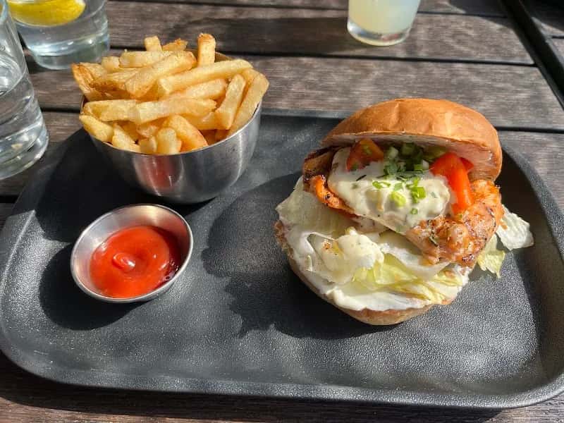 Romer's Burger Bar — venue photo 4