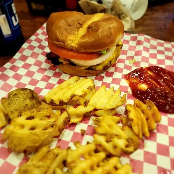 R&R Bar and Grill  — venue photo 2