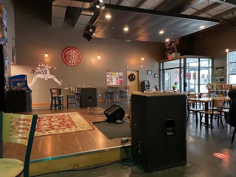 Three Heads Brewing — venue photo 3