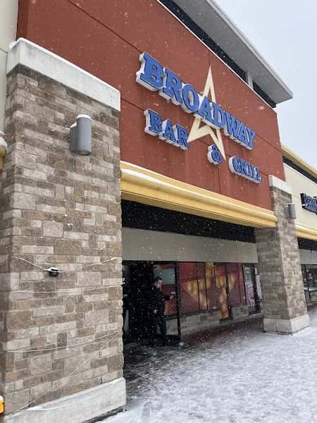 Broadway Bar and Grill (Orleans) — venue photo 4