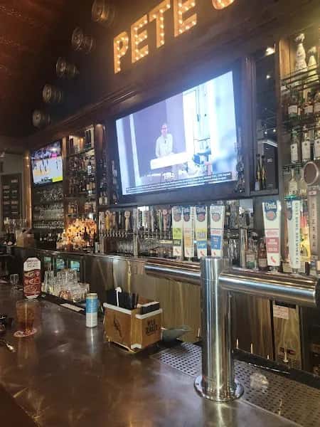 Pete's Restaurant and Brewhouse - Yuba City — venue photo 3