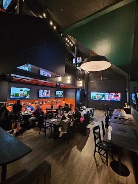 Keenan's Irish Pub, Mississauga — venue photo 4