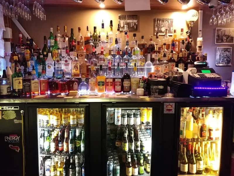 Kickback on Fulton — venue photo 4