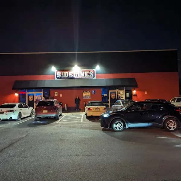 Sidelines Sports Bar & Grill - Glen Burnie — venue photo 4