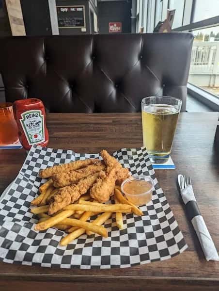 Sixty6 Bar & Grill (Located in Londonderry Mall) — venue photo 2