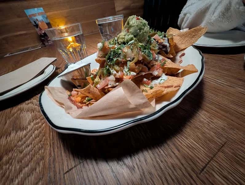 Browns Crafthouse Kitchen & Bar — venue photo 4
