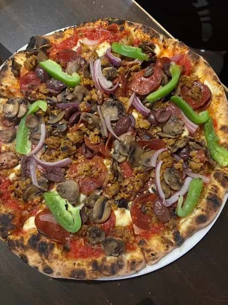 Famoso Neapolitan Pizzeria - Magrath — venue photo 5