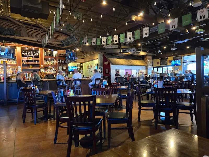 Irish Wolfhound Restaurant & Pub — venue photo 4