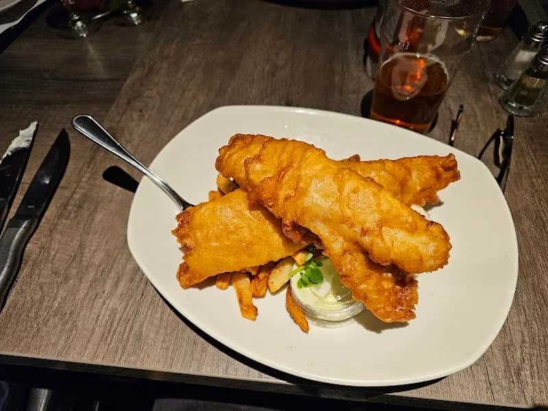 ALE - Amberwood Lounge & Eatery — venue photo 5