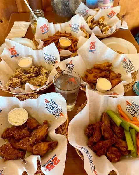 Wild Wing Pembina — venue photo 4