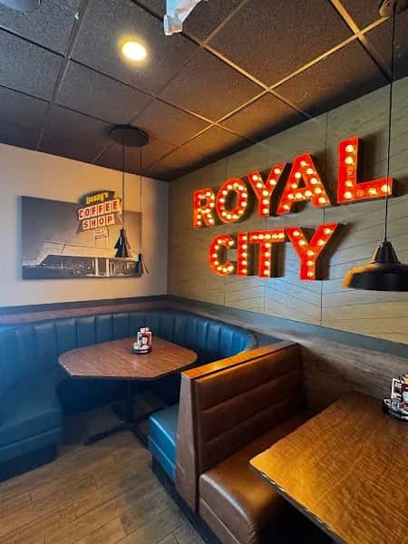Denny's Restaurant Guelph — venue photo 5