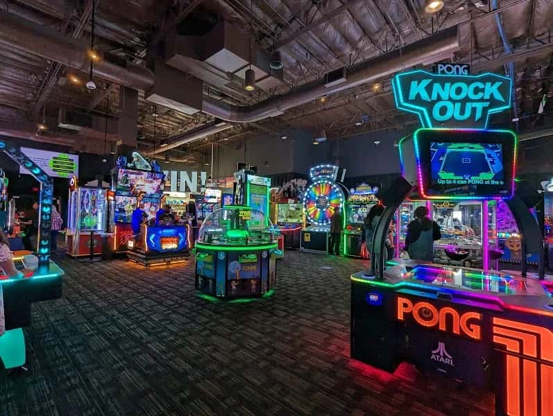Dave & Busters Roseville — venue photo 3