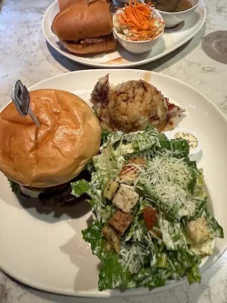 The Flats Eatery + Drink (University Heights) — venue photo 5