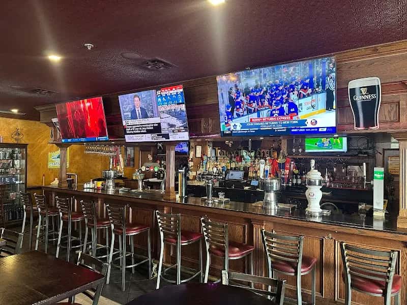 Lionheart British Pub & Restaurant — venue photo 4