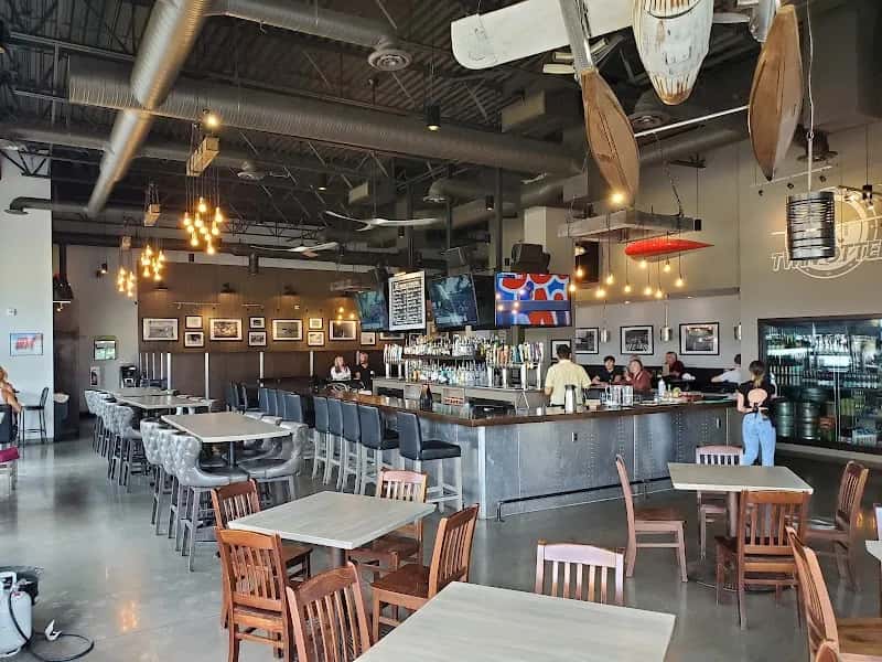 The Twin Otter Pub — venue photo 5