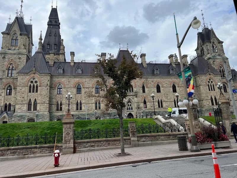 Ottawa Tours — venue photo 2