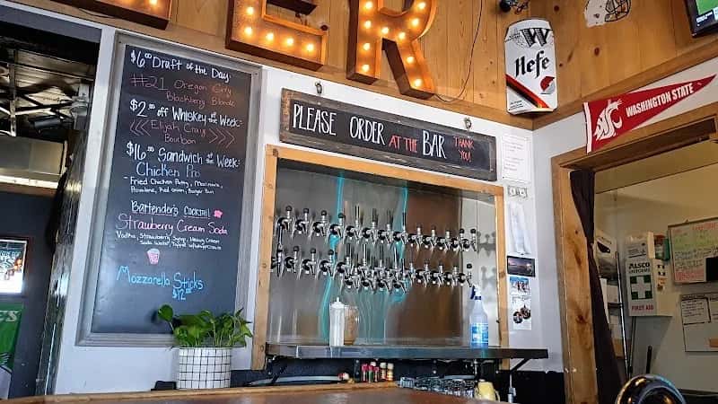 Double Barrel Taphouse — venue photo 3