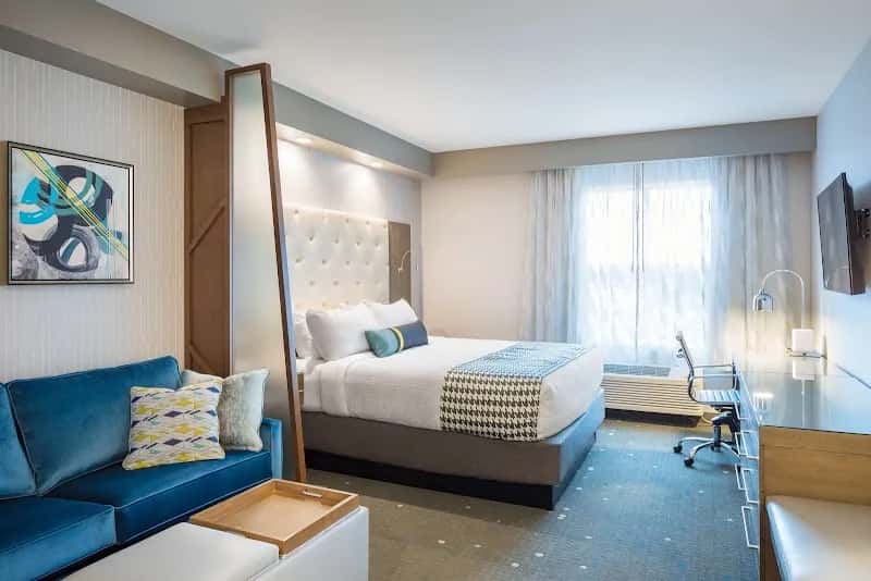 Best Western Premier at Fisher's Landing  — venue photo 2
