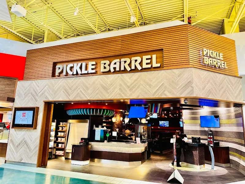 Pickle Barrel Vaughan Mills — venue photo 5