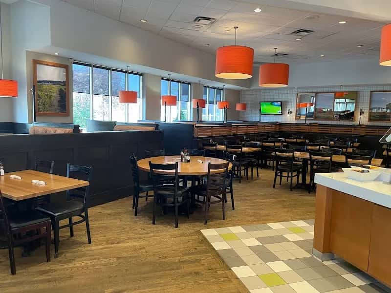 Scores Boucherville — venue photo 4