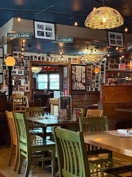Freeman's Little New York - Fairview — venue photo 4