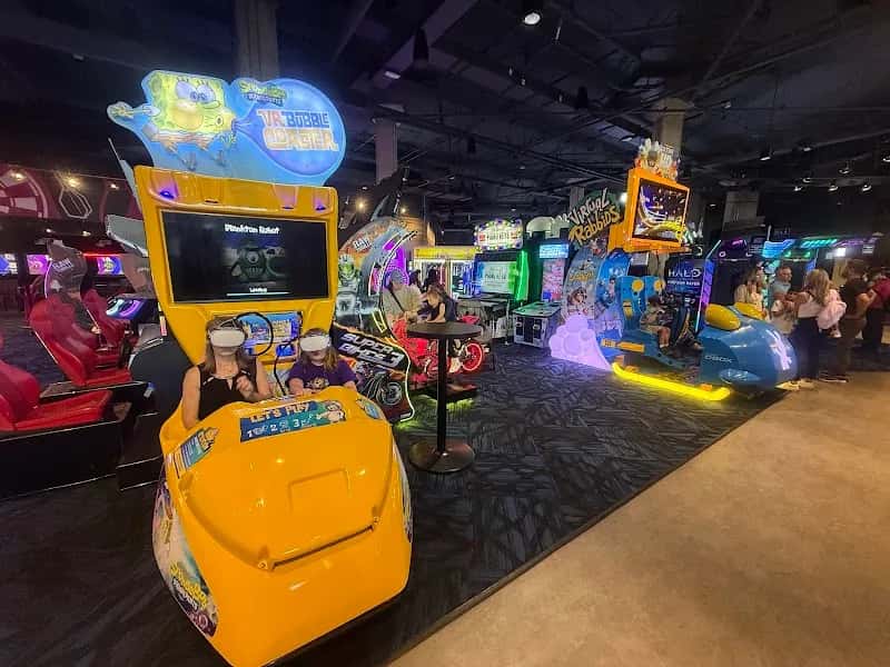 Rec Room Royalmount — venue photo 4