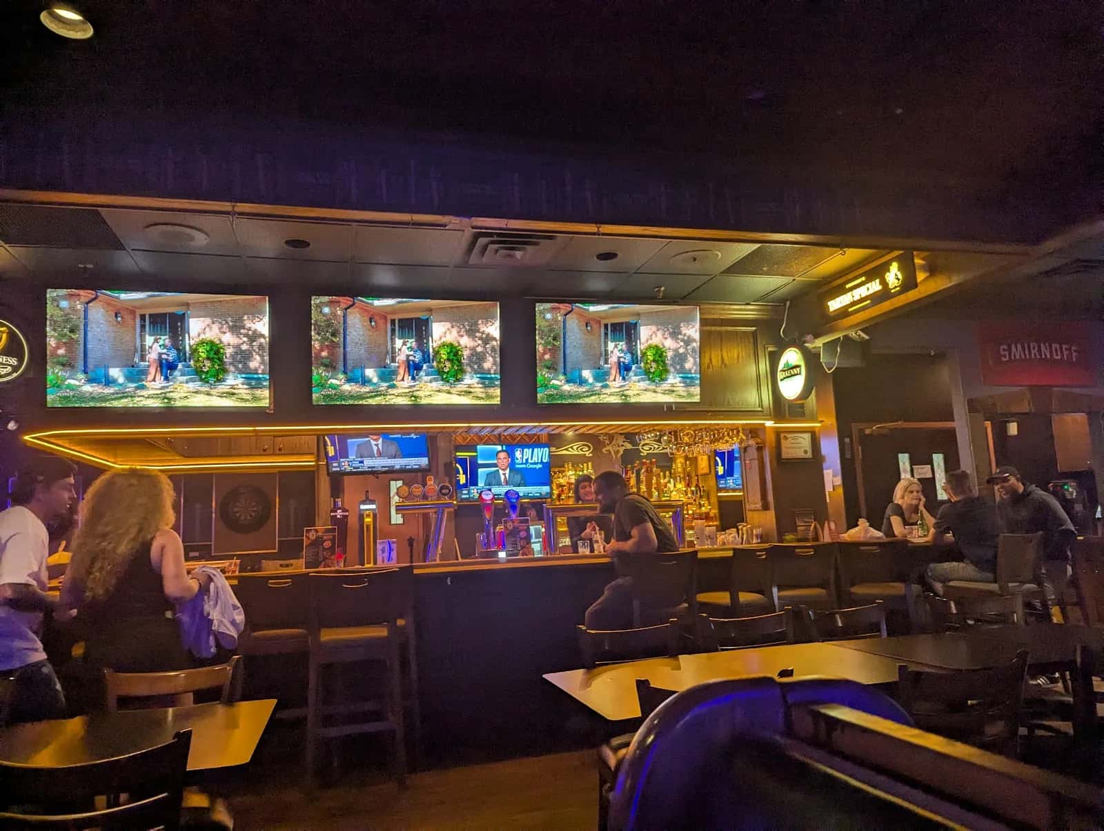 KCR Bar & Grill — venue photo 3