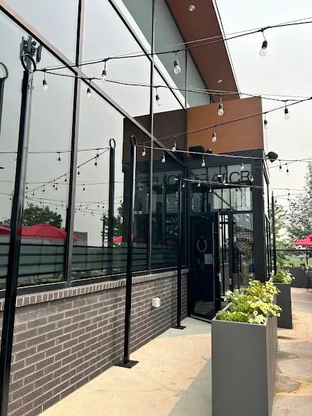 Browns Crafthouse Kitchen & Bar — venue photo