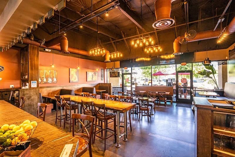 The Hub 916 — venue photo