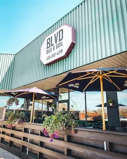 BLVD Bar & Grill — venue photo