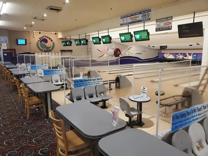 Levittown Lanes Bar & Grill — venue photo